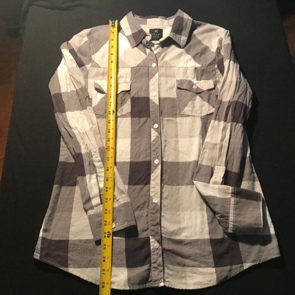 Nollie grey plaid flannel shirt Large - Picture 2 of 6